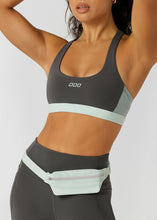 画像をギャラリービューアに読み込む, ローナ 042503 トレイル ブレイザー ポケット スポーツブラ TITANIUM