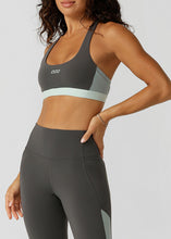 画像をギャラリービューアに読み込む, ローナ 042503 トレイル ブレイザー ポケット スポーツブラ TITANIUM