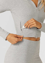 画像をギャラリービューアに読み込む, ローナ 072522 ウォームアップジャンパー GREY MARL
