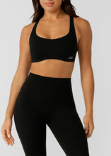 画像をギャラリービューアに読み込む, ローナ 102450 フレックスアピール モールド スポーツブラ(BLACK, BEACH HOUSE BLUE)