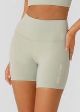 画像をギャラリービューアに読み込む, 【SALE】ローナ LB0408 ロータスノーチェーフ16CMバイクショーツ(ICED MATCHA)