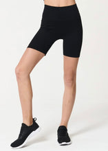 画像をギャラリービューアに読み込む, NUX P4737 グッドショート (Black)