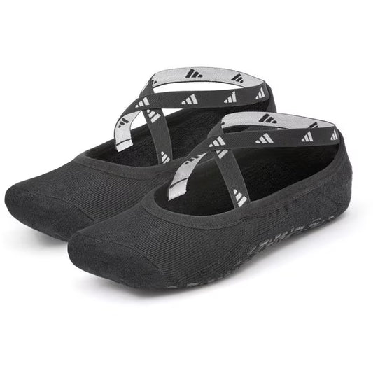 アディダス(adidas) ヨガソックス ブラック　ADYG-30101BK（SM）30102BK（ML)